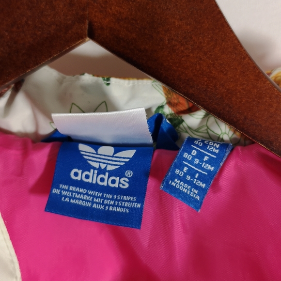 Adidas Girl's Puffer Jacket, 12 Months, Fantastic Bright Pattern, Removable Hood - Picture 7 of 9